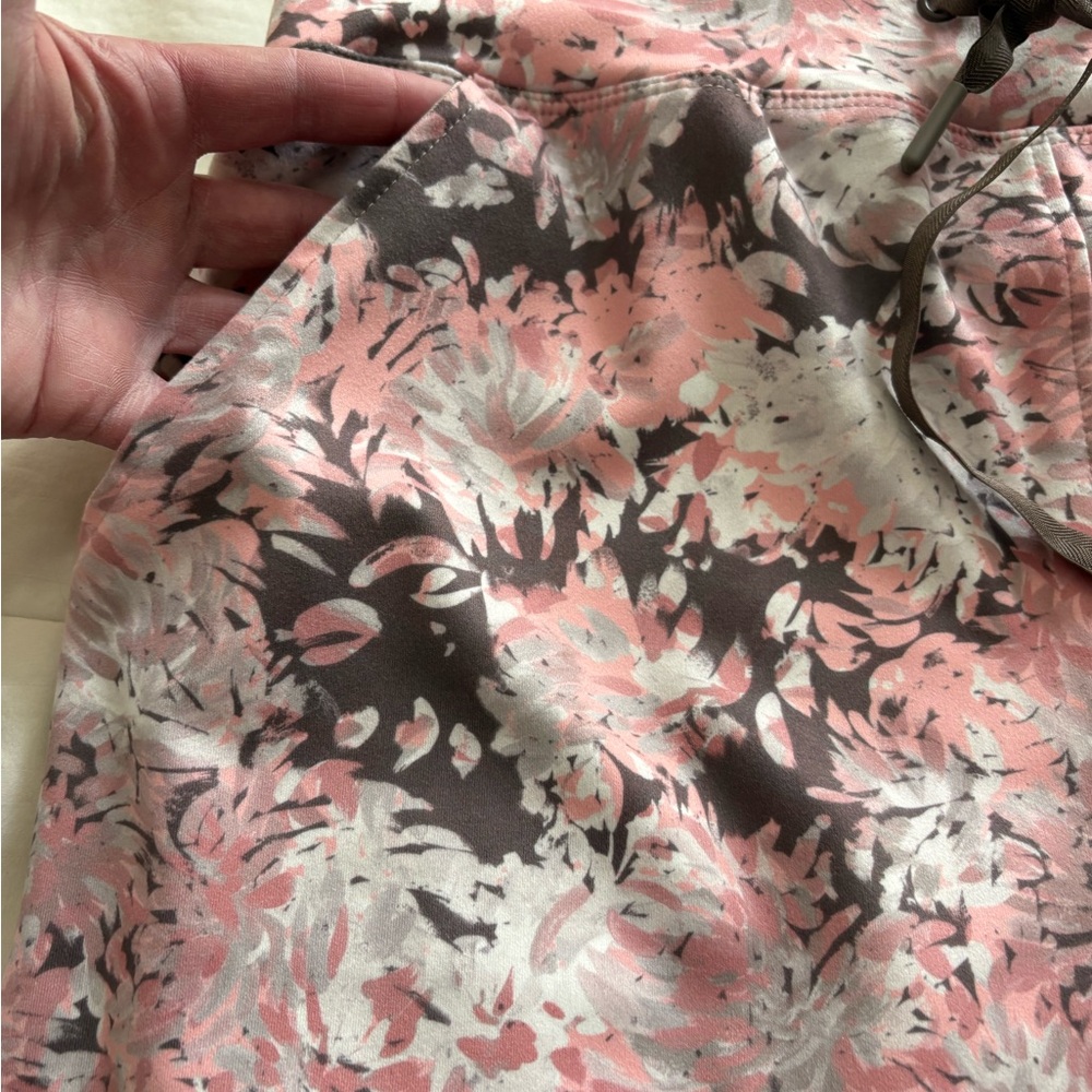 Marika Pink and Brown Floral Skort. NWT. Small - Picture 5 of 6